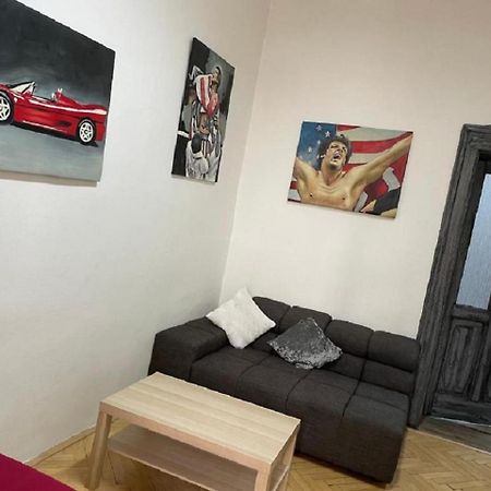 Red&Black Apartment City Centr, Na Hradbach 118 Острава Екстериор снимка