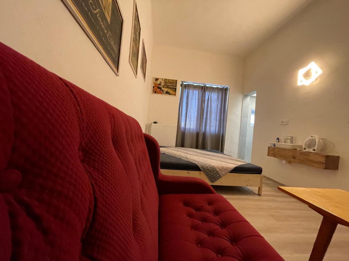 Red&Black Apartment City Centr, Na Hradbach 118 Острава Екстериор снимка