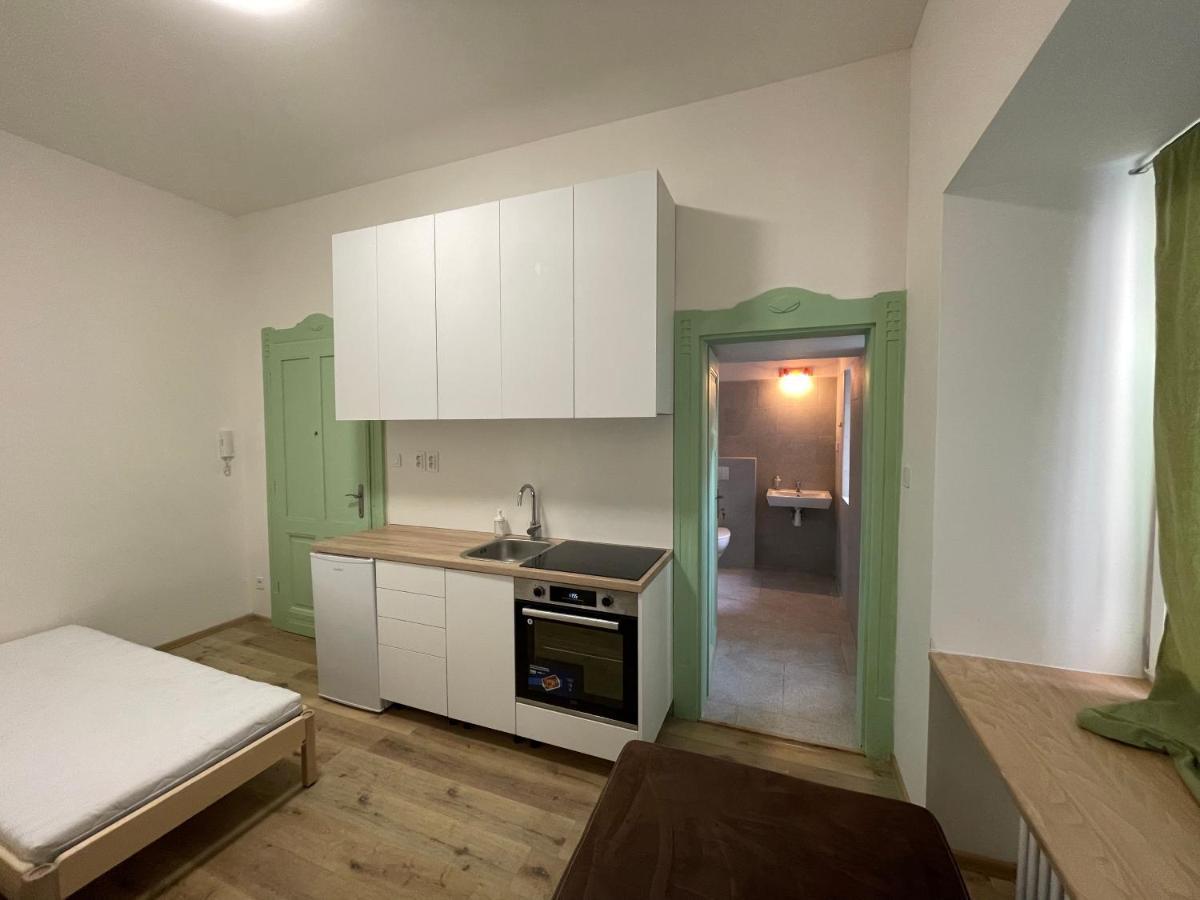 Red&Black Apartment City Centr, Na Hradbach 118 Острава Екстериор снимка